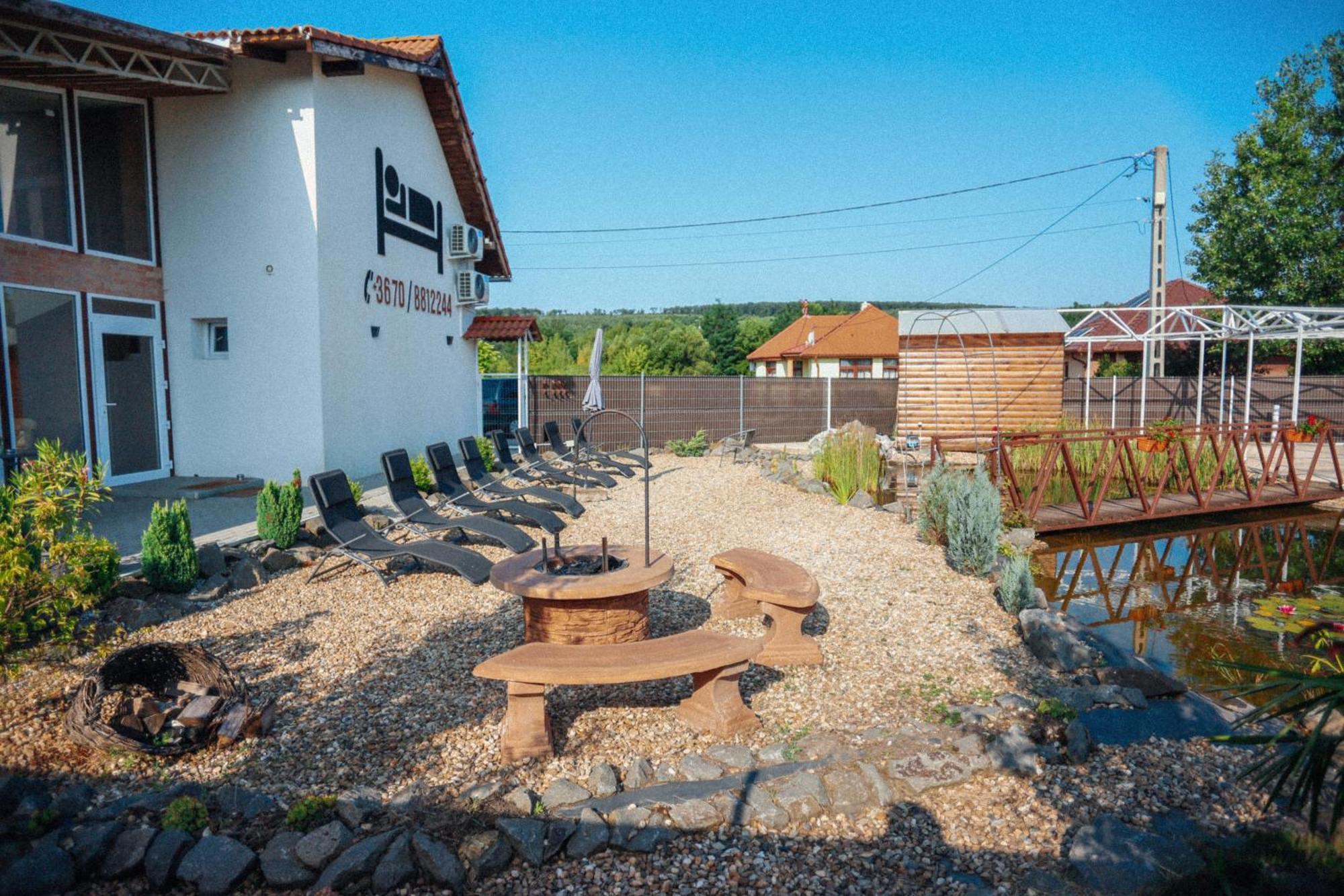 Megnyugtat-lak Apartmanház Demjén Exterior foto